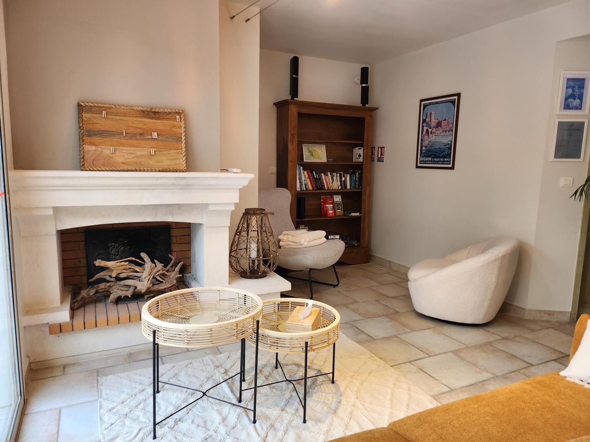 Domaine Les Gendalis Bed & Breakfast Saint-Saturnin-lès-Avignon Eksteriør bilde