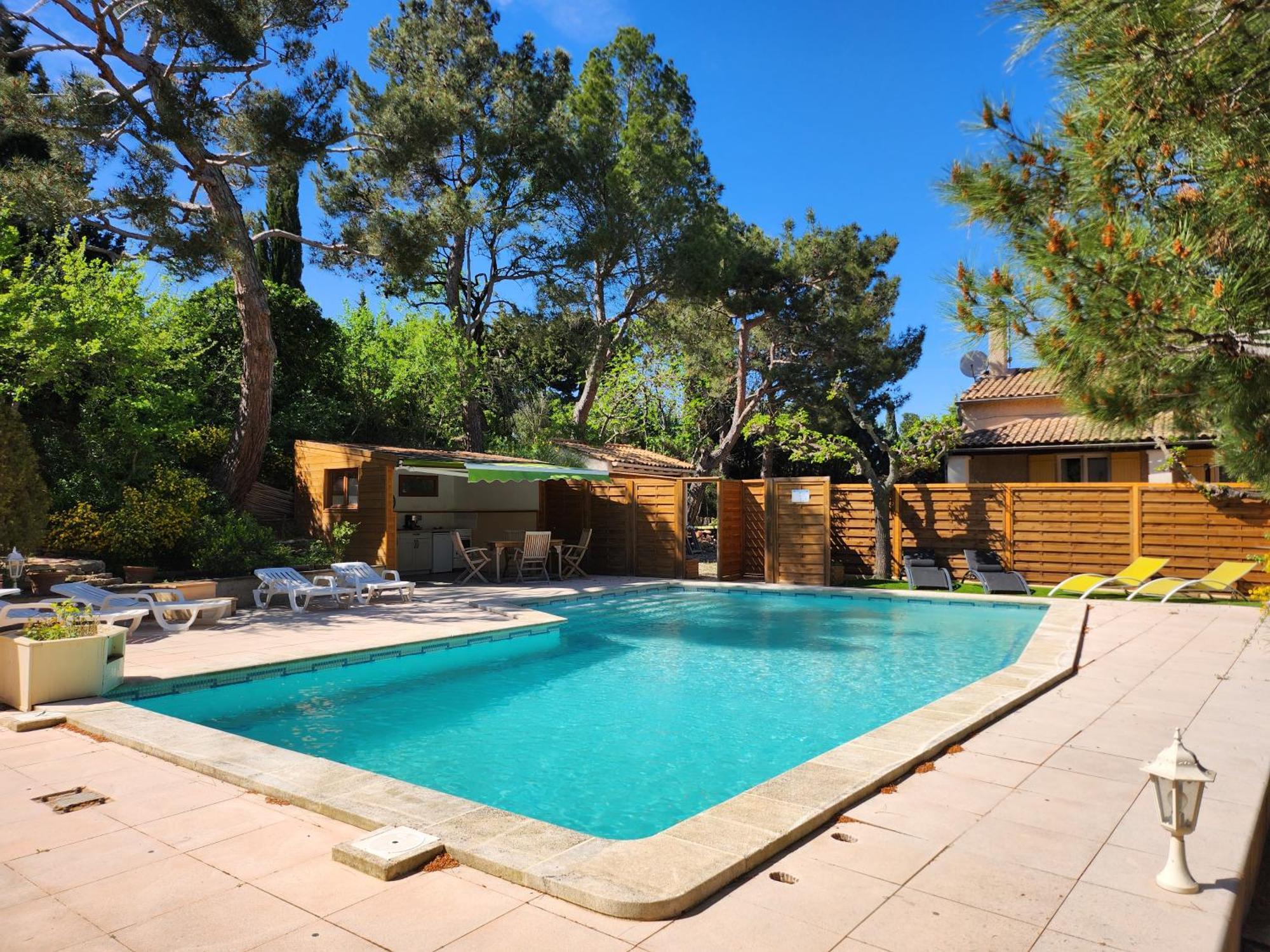 Domaine Les Gendalis Bed & Breakfast Saint-Saturnin-lès-Avignon Eksteriør bilde