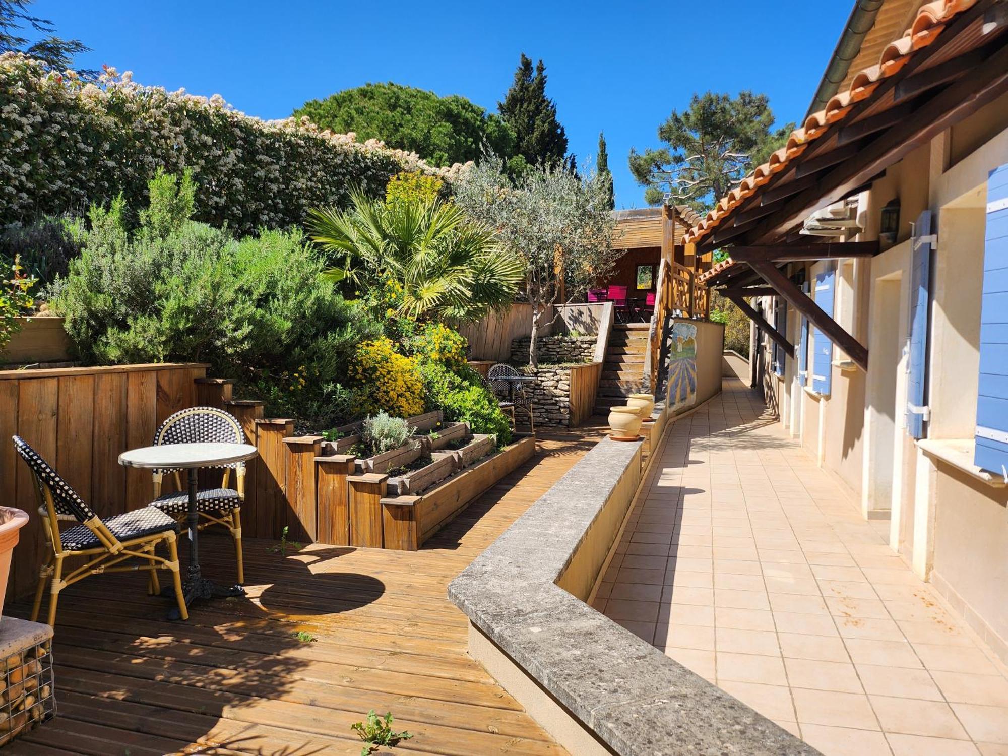 Domaine Les Gendalis Bed & Breakfast Saint-Saturnin-lès-Avignon Eksteriør bilde